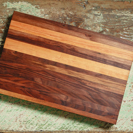 Walnut Big Easy Cutting Board with curved edge